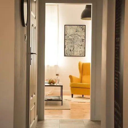 Citybrejk Hubska Apartment